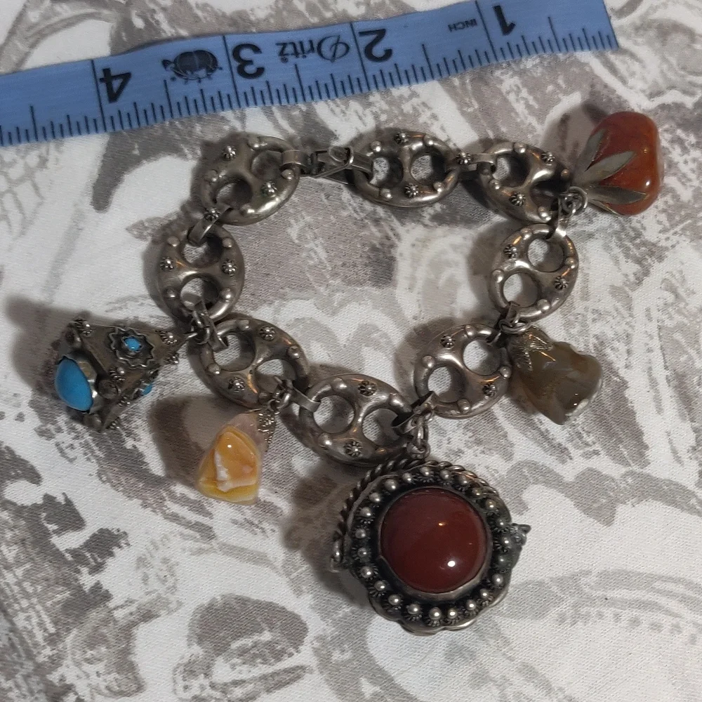ETRUSCAN Vintage silver MADE ITALY PREOWNED 1800S charm bracelet - Picture 2 of 8